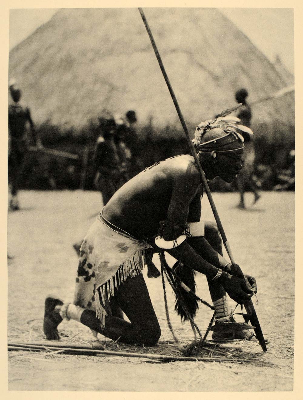 1930 Shilluk Man Sudan African Costume Hugo Bernatzik - ORIGINAL AF2