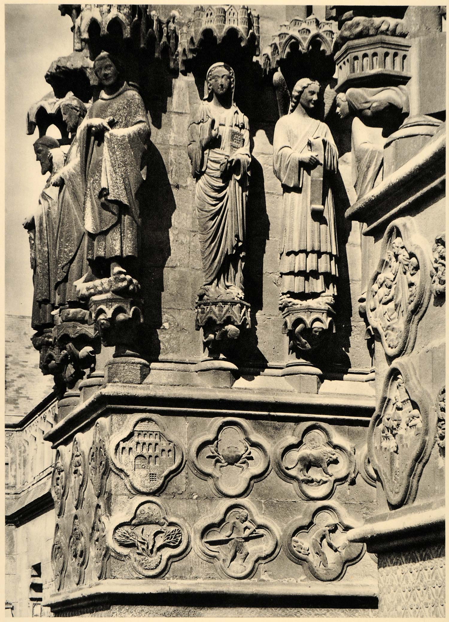 1937 Saints Cathedral Amiens Gothic France Sculpture - ORIGINAL PHOTOGRAVURE CH2