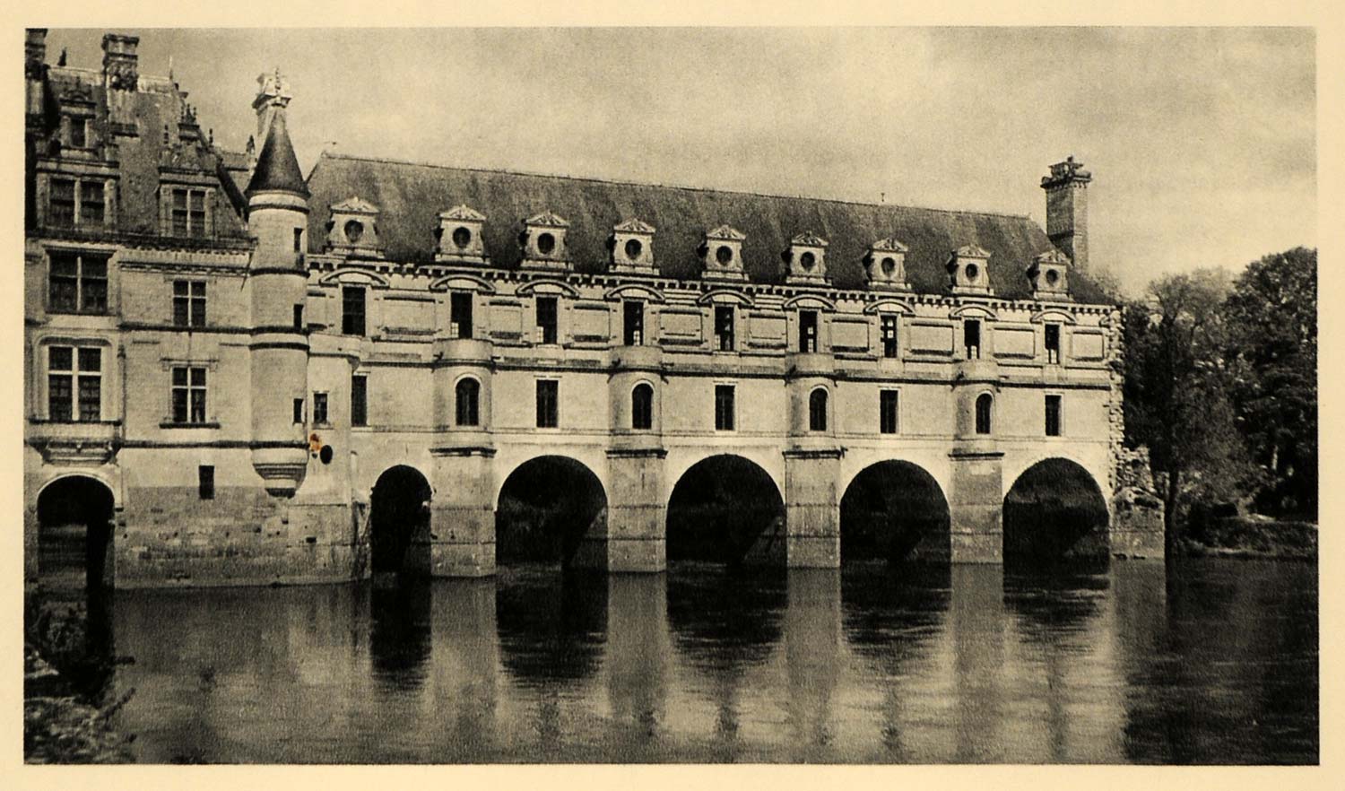 1943 Chateau de Chenonceau Cher River Pont Diane Arches - ORIGINAL EUR2