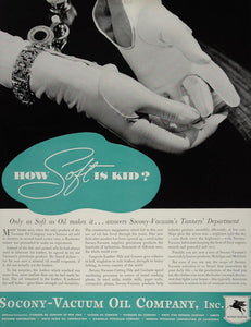 1934 Ad Socony Vacuum Oil Pegasus Kid Leather Gloves - ORIGINAL ADVERTISING FT1