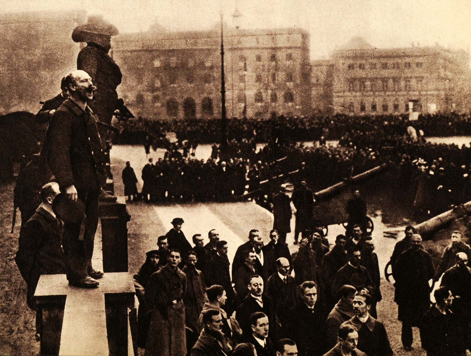 1939 Print German Revolution Speaker Uprising Crowd Cannon Riot Republ ...