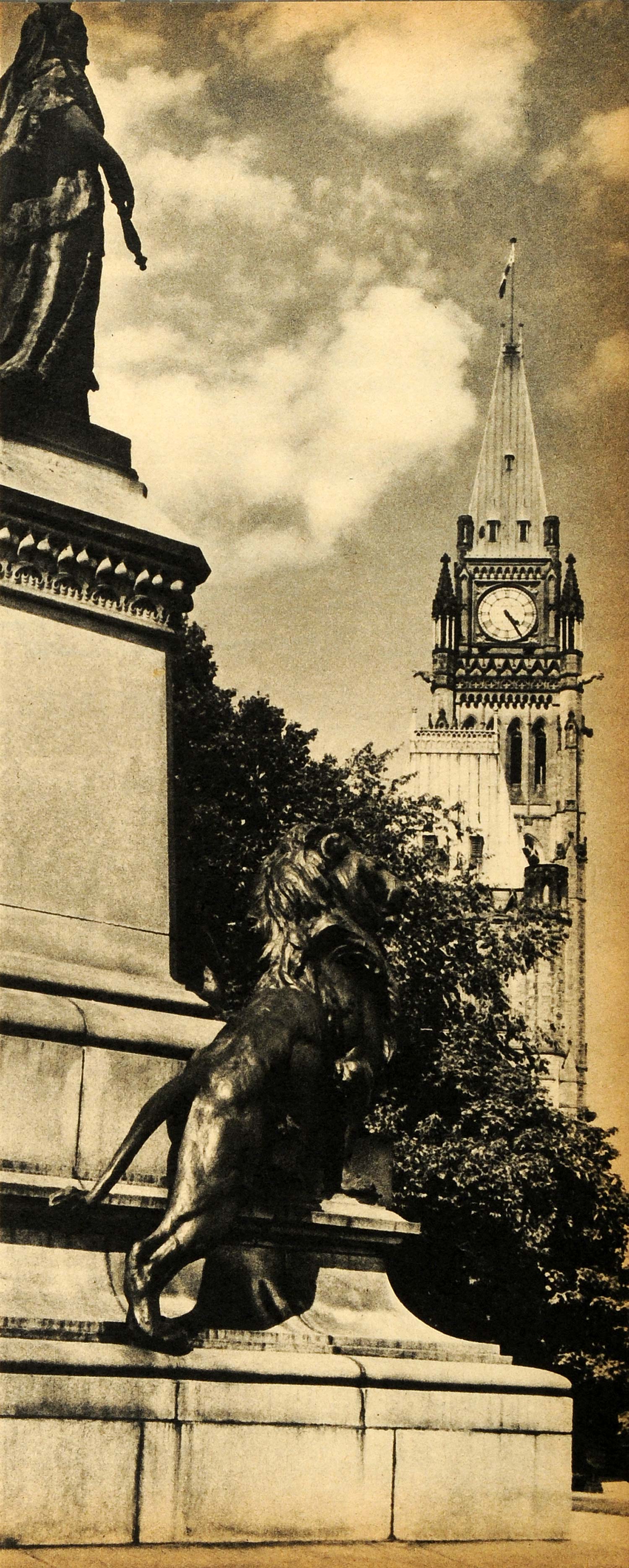 1945 Print Queen Victoria British Lion Canadian Parliament Peace Tower FZ7