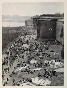 1928 Pilgrims Pilgrimage Fort Walls Allahabad India - ORIGINAL PHOTOGRAVURE IN1