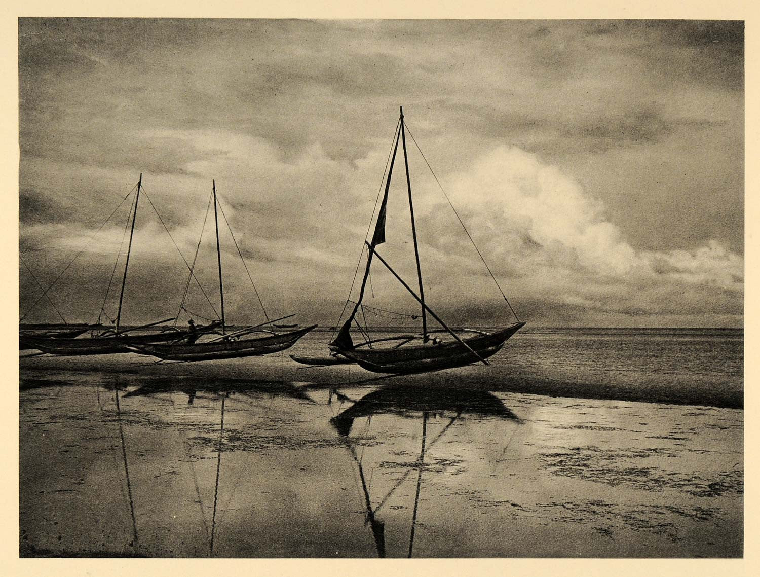 1929 Photogravure Oruva Fishing Boat Negombo Sri Lanka Ceylon Gulf Mannar Beach - Period Paper
