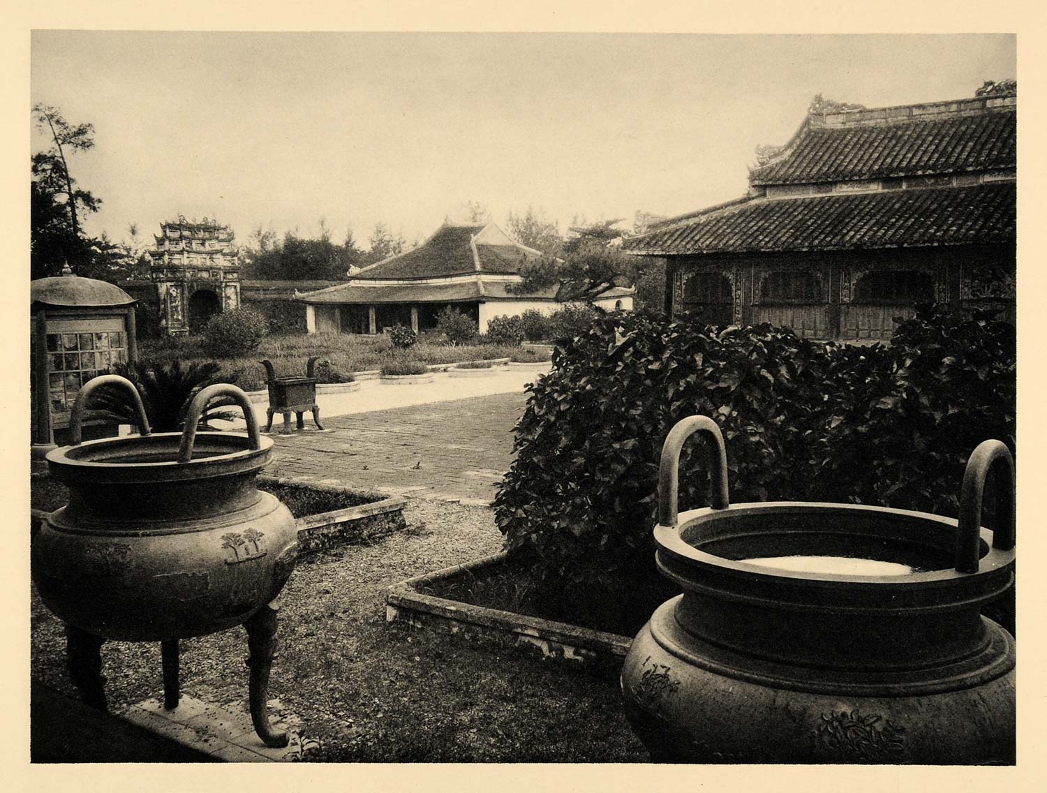 1929 Photogravure Imperial City Hue Vietnam Palace Royal Dynastic Urns Hurlimann