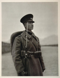 1937 Iranian Soldier Rifle Military Uniform Iran Persia - ORIGINAL IR1