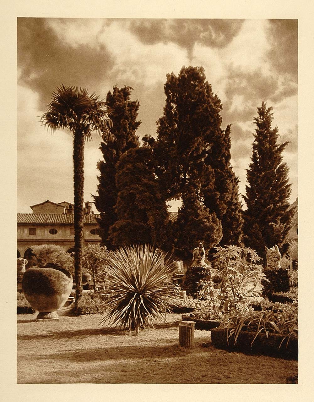 1925 Thermenmuseum Hof Courtyard Thermae Baths Roman - ORIGINAL PHOTOGRAVURE IT2