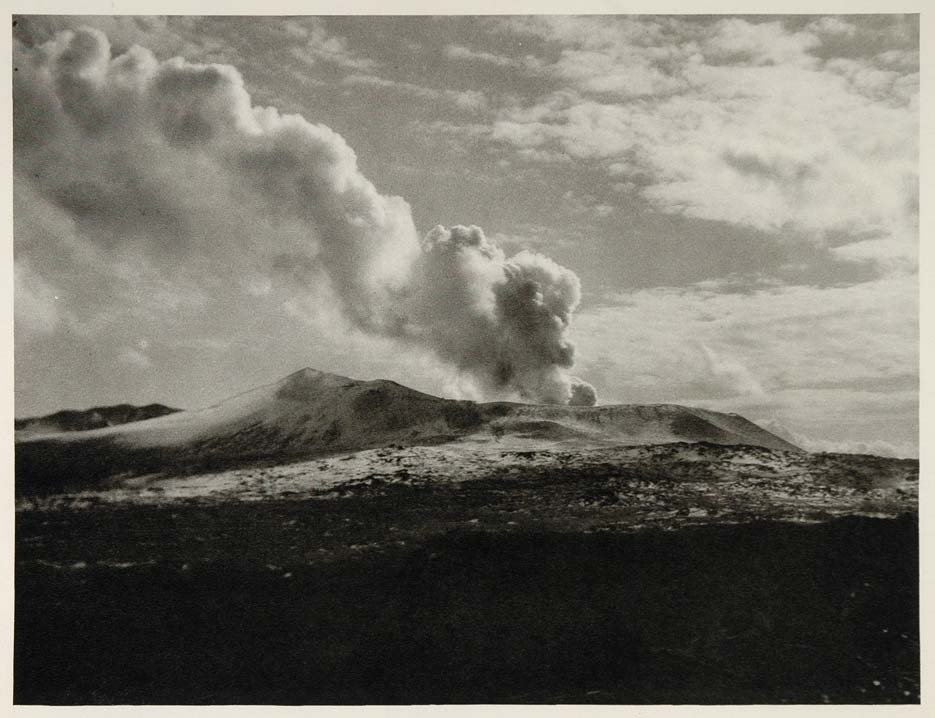 1930 Photogravure Miharayama Volcano Izu-Oshima Izu Ohshima Japan Mount JAPAN2