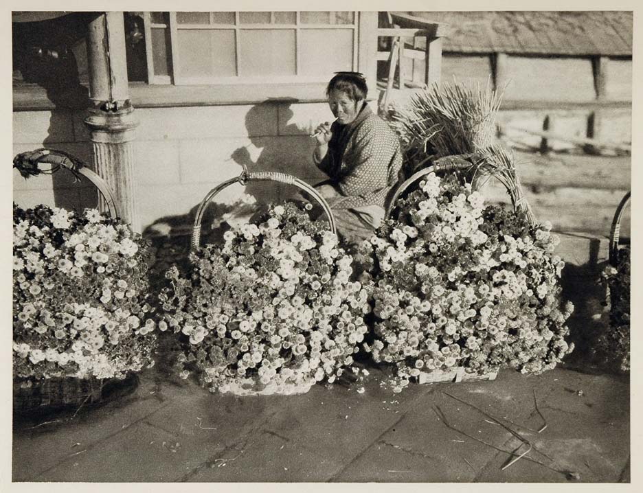 1930 Japanese Woman Flower Seller Shikoku Japan Trautz - ORIGINAL JAPAN2