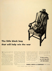 1942 Ad Parke Davis WWII Doctor Black Medical Bag Pharmaceutical War Aid LF4