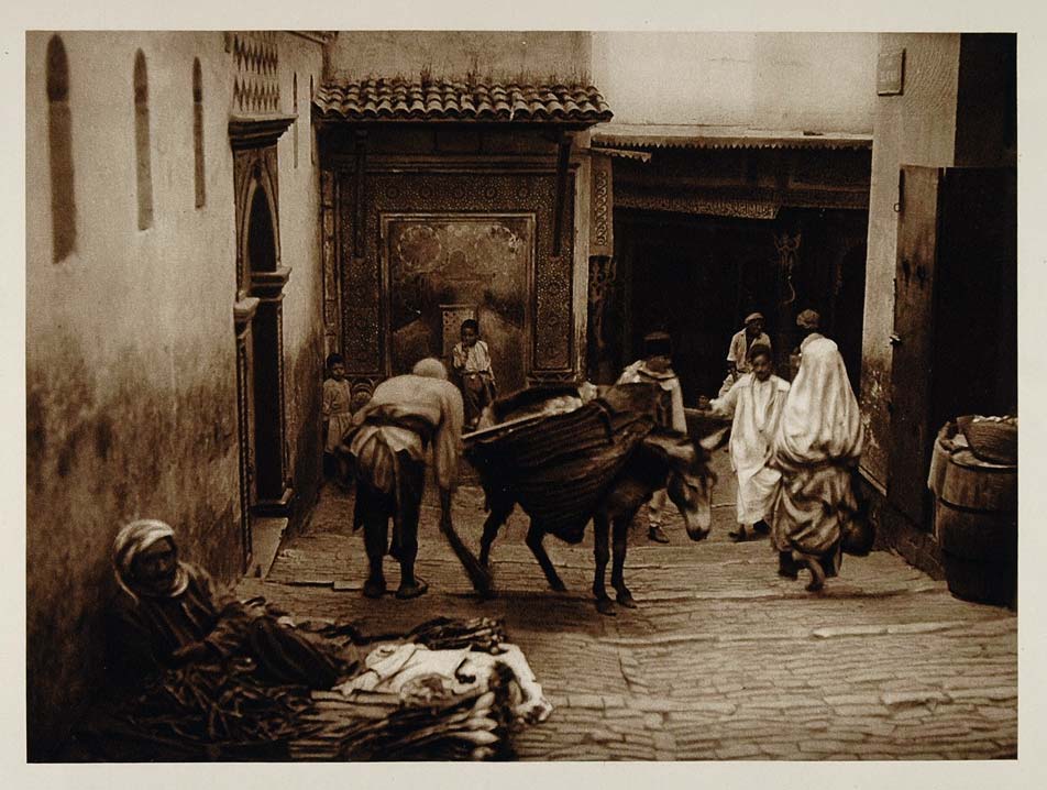 1924 Street Cleaner Kasbah Casbah Algiers Photogravure - ORIGINAL NAF1