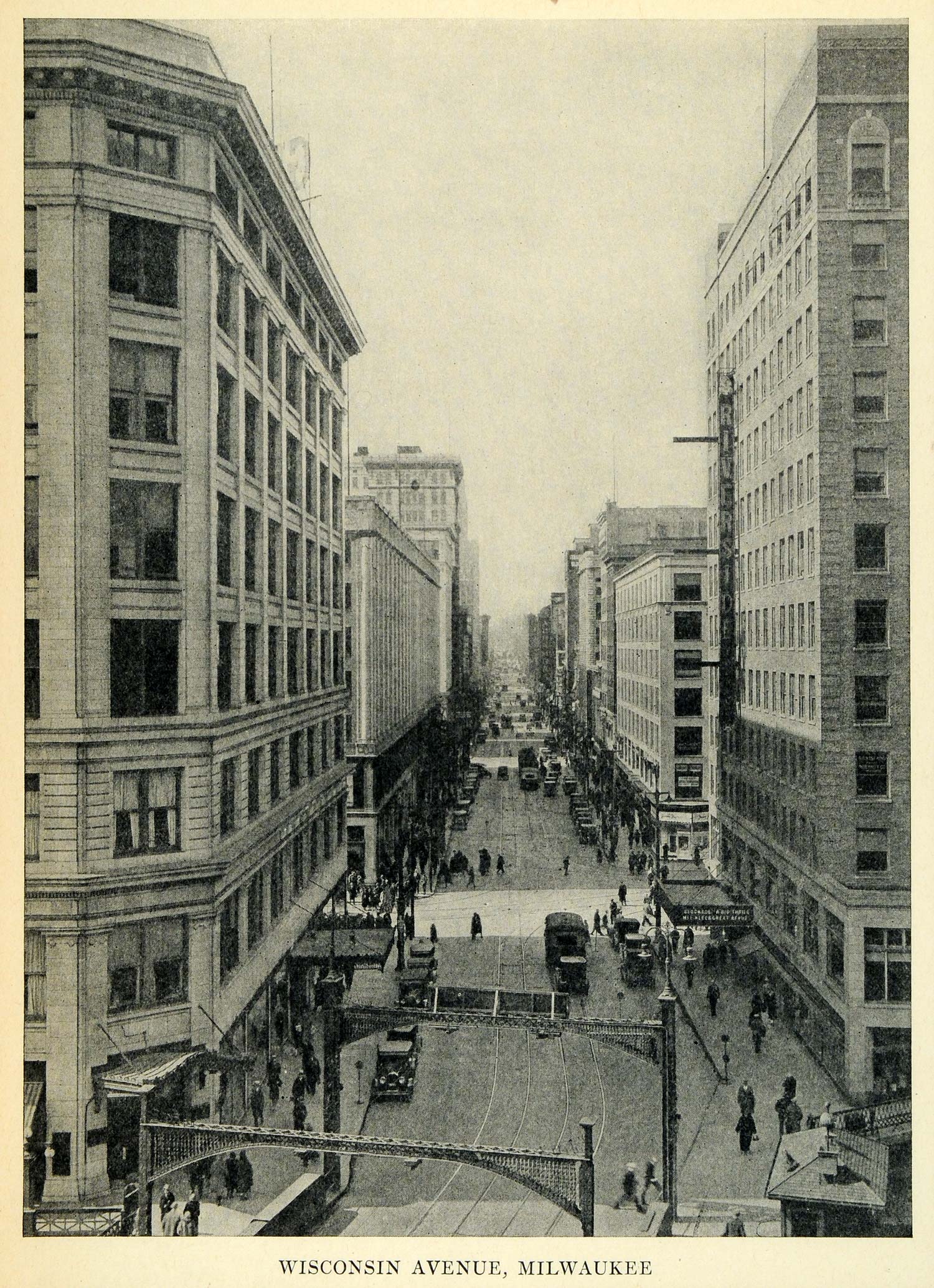 1931 Print Wisconsin Avenue Street View Milwaukee Wisconsin Antique Cars NCAW1