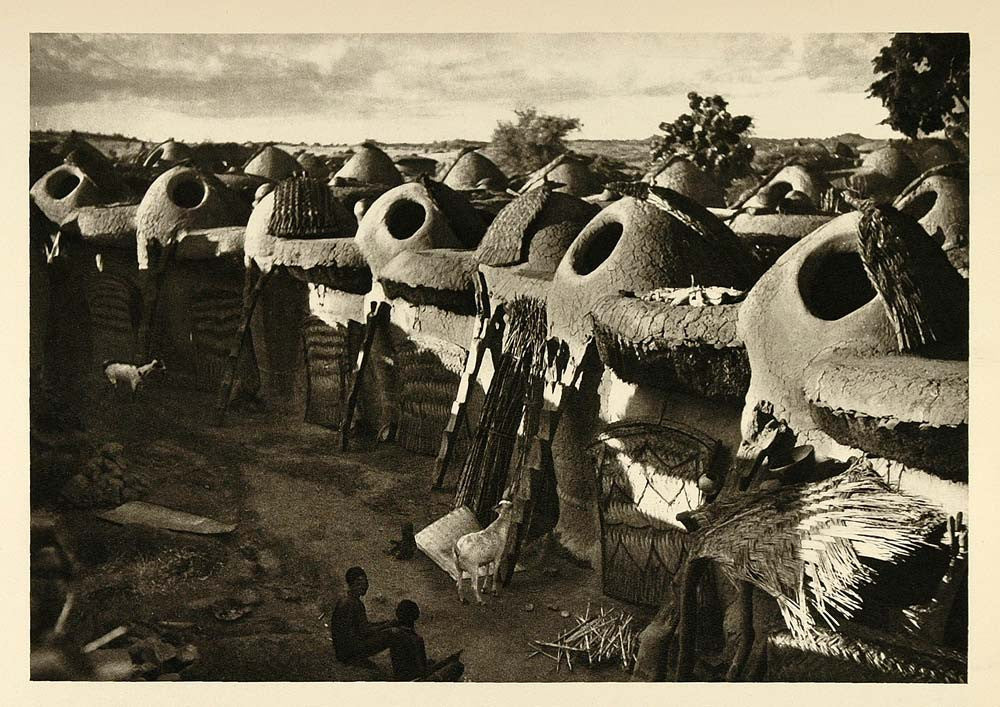 1935 Mud Hut Architecture Village Africa Lake Chad - ORIGINAL PHOTOGRAVURE PTW1 - Period Paper
