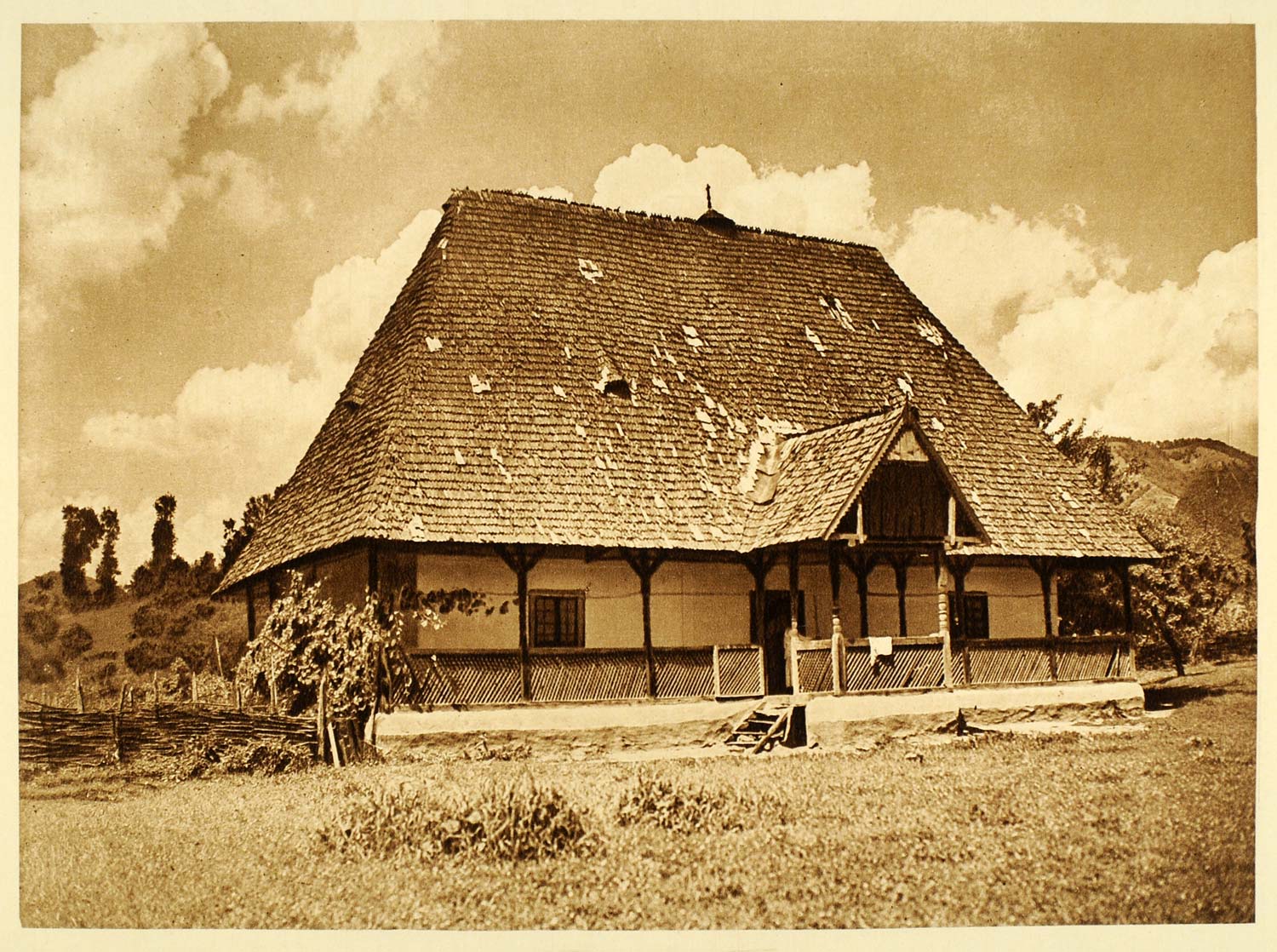 1932 Romania Maramures Farmhouse House Architecture - ORIGINAL PHOTOGRAVURE RM4
