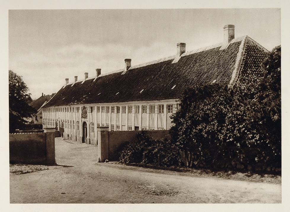 1924 Kalundborg Castle Inn Slots Ladegaard Denmark - ORIGINAL PHOTOGRAVURE SC1
