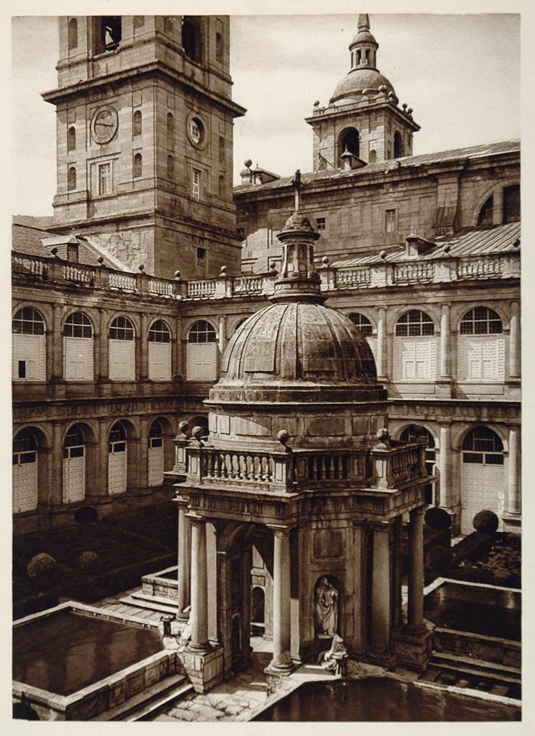 1925 Court Patio de los Evangelistas El Escorial Spain - ORIGINAL SP1