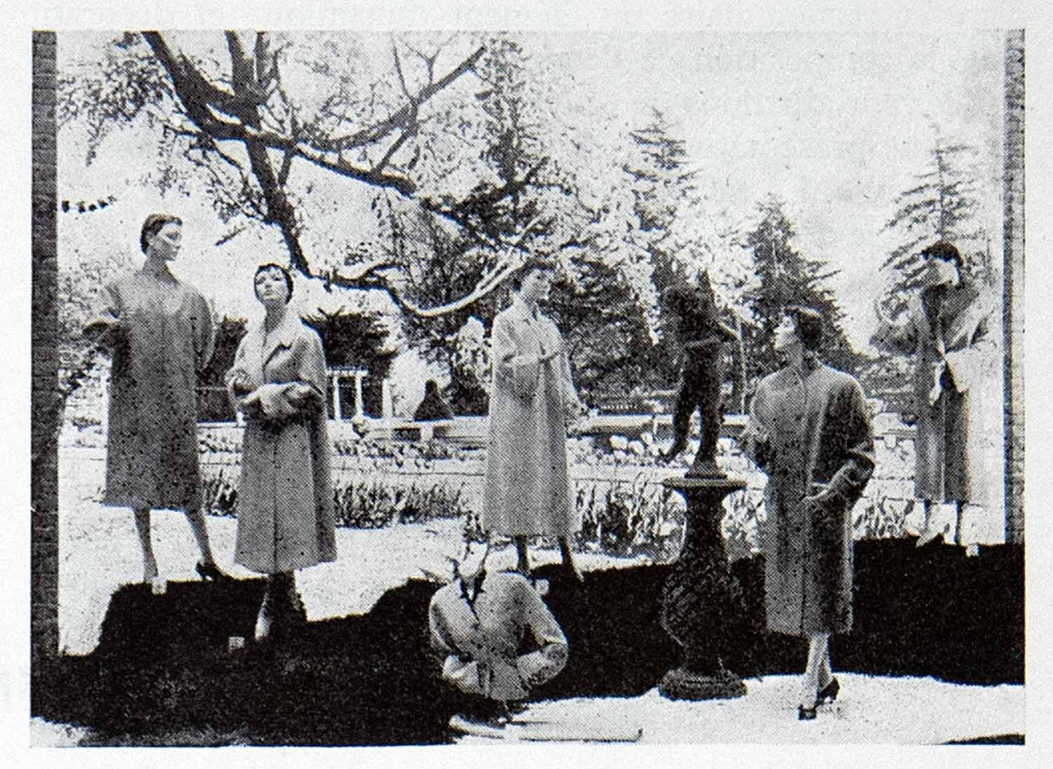 1956 Print Richard Shops London Window Display Coat Mannequin Winter VEN7