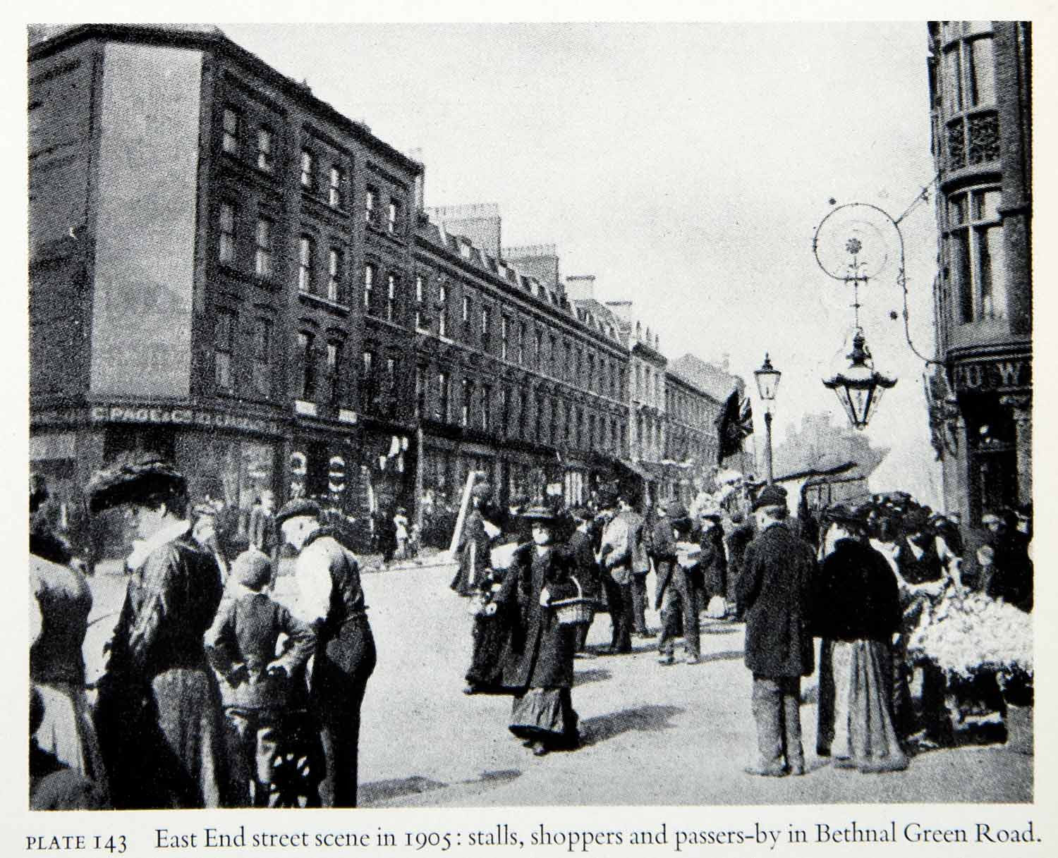 1951 Print East End Bethnal Green Road London England Shoppers Victorian XEGA2 - Period Paper
