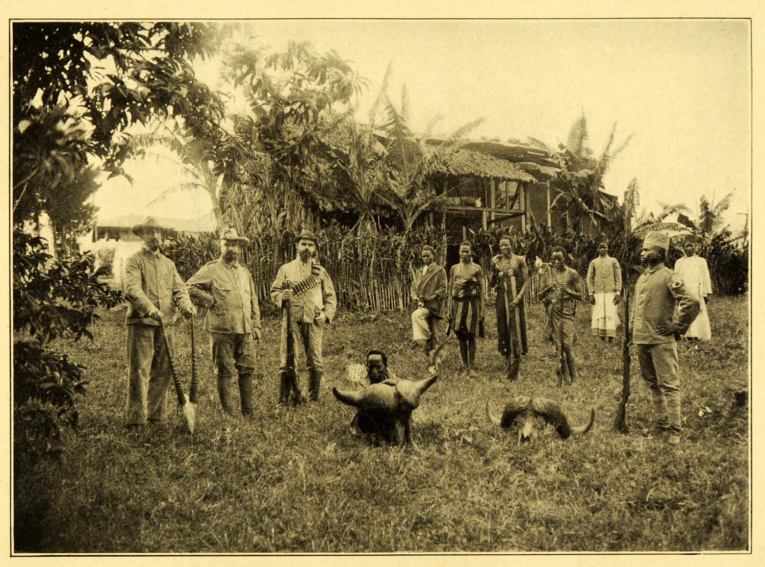 1909 Print German Hunters Moschi Buffalo Hunting Bast Uganda Moshi XGB8