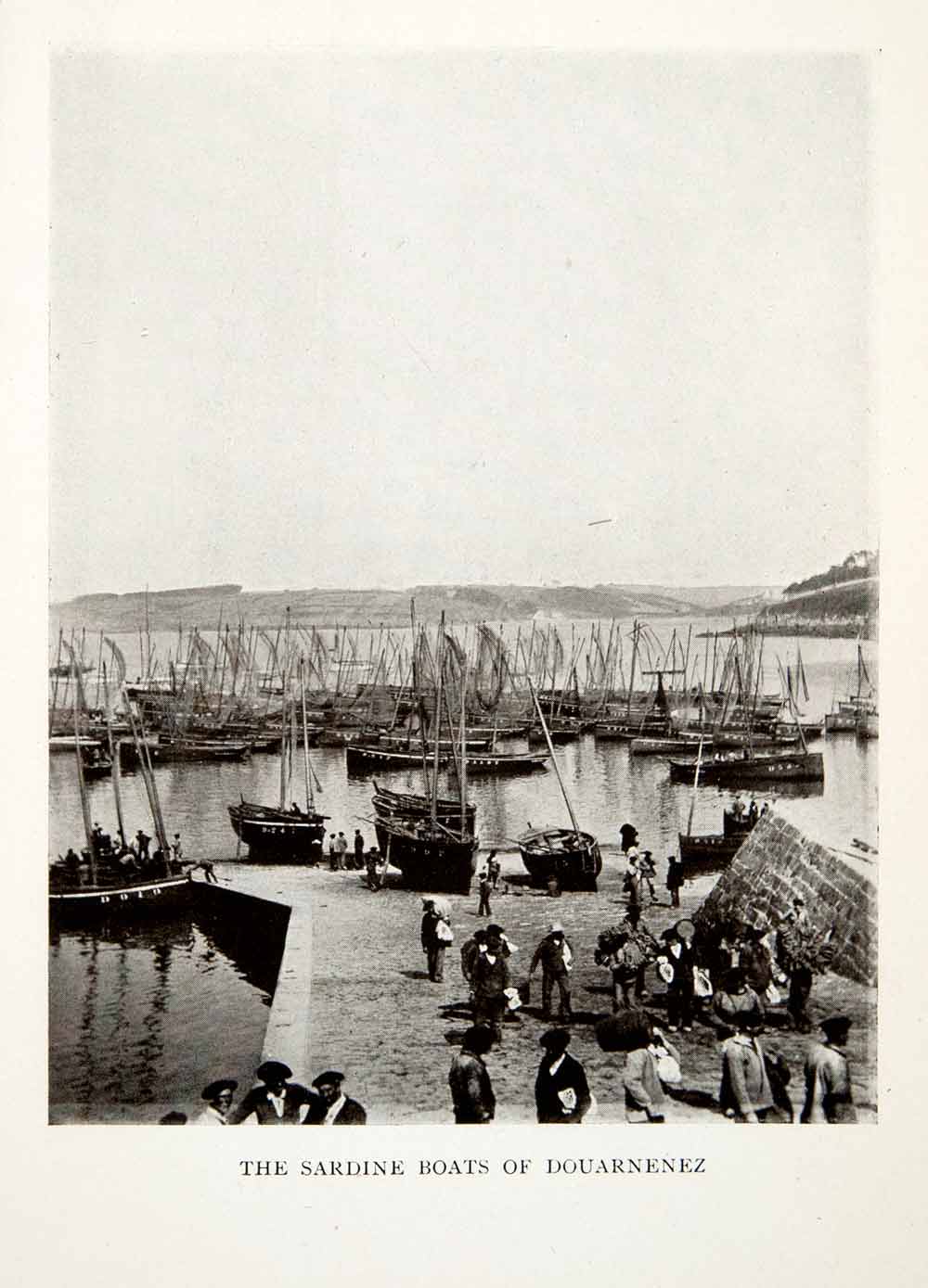 1906 Print France Sardine Boat Ship Sait Harbor Dock Douarnenez Commune XGDB3