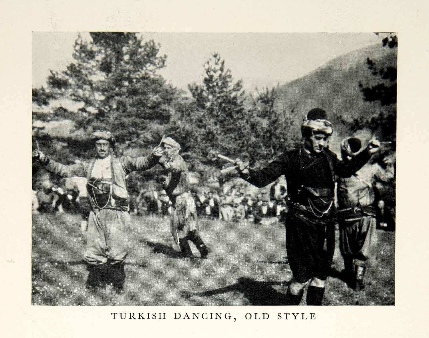 1952 Print Turkish Dancing Landscape Costume Fashion Tradition Circle XGDD7