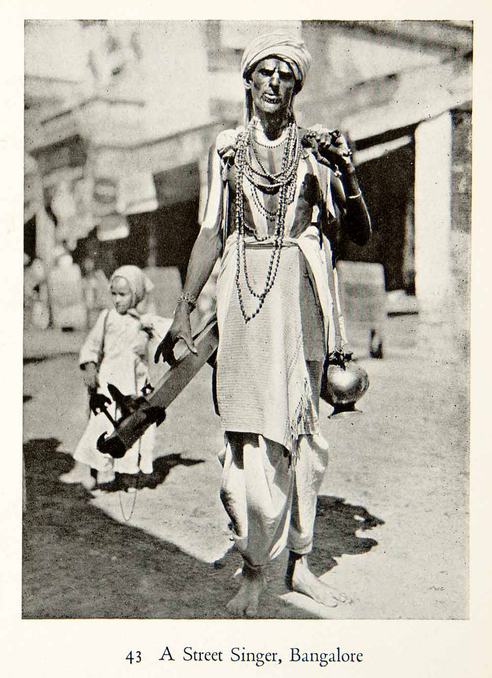 1938 Print Street Singer Bangalore India Costume Paint Karnataka Garden XGEC7