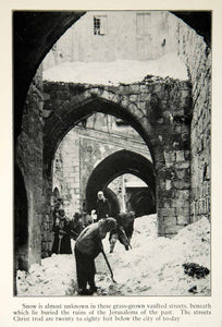 1922 Print Snow Arch Vaulted Street Scene Jerusalem Shoveling Historic XGED3