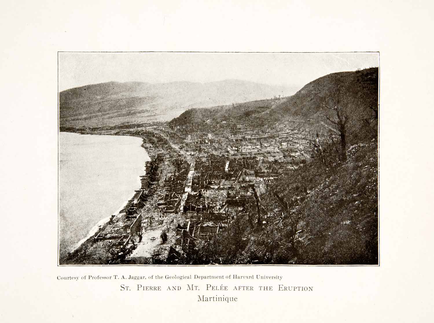 1926 Print St. Pierre Mount Pelee Caribbean Island Martinique Volcanic XGLB4